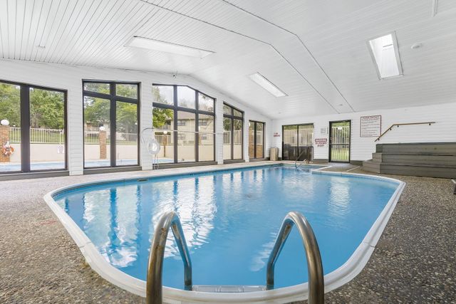 350 S Wildwood Drive F8, Branson, MO 65616