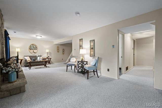 1556 Charlemont Drive, Chesterfield, MO 63017