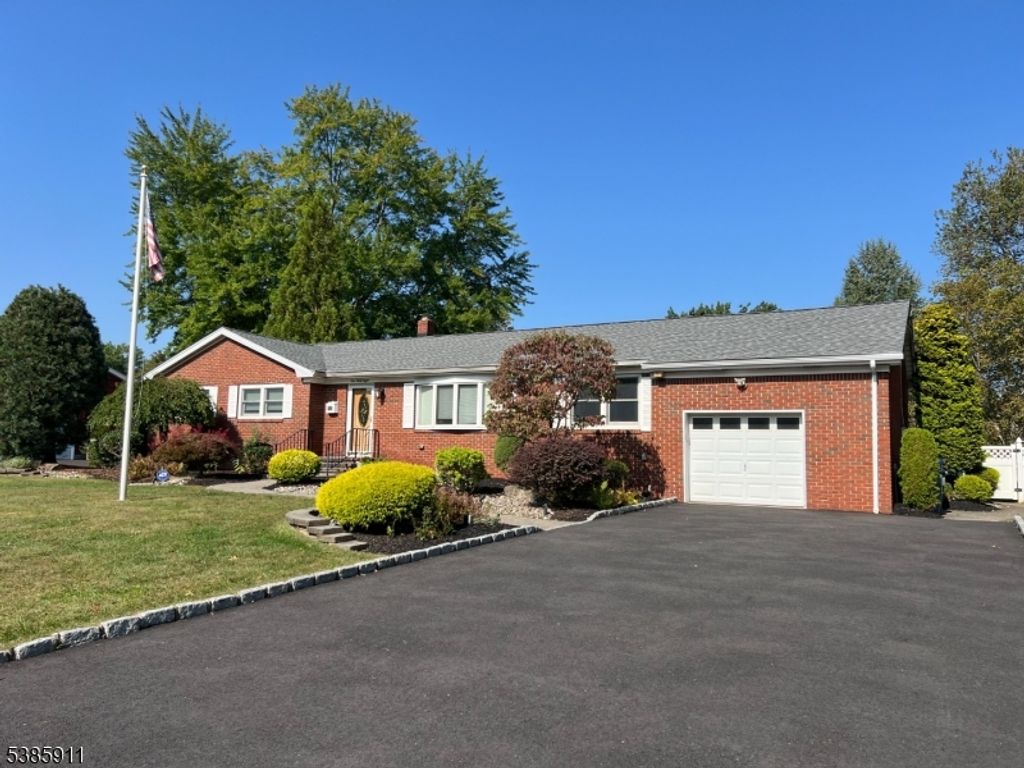 148 STONEHENGE TERRACE, Clark Twp., NJ 07066