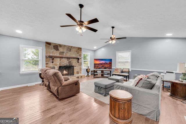 125 Smoke Rise Drive, Baldwin, GA 30511