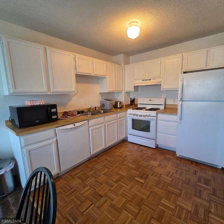 8704 Bass Creek Avenue N, Brooklyn Park, MN 55428 — photo 5