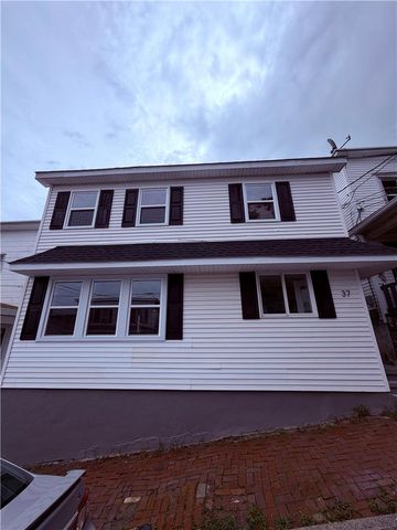 37 Jones, Lansford Boro, PA 18232