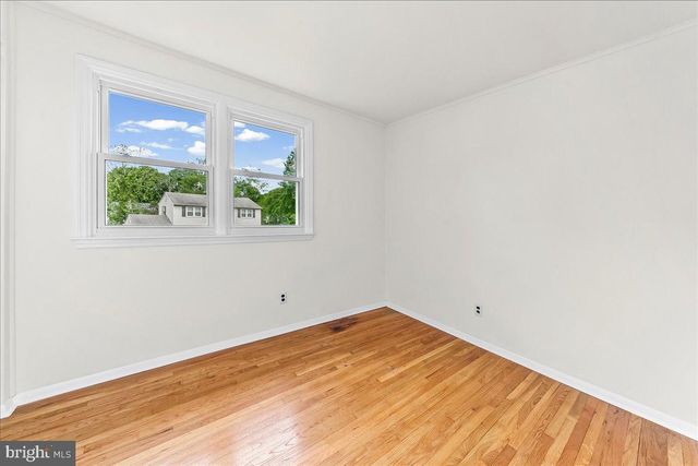 5 CROWN CT, Wilmington, DE 19810
