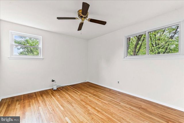 5 CROWN CT, Wilmington, DE 19810