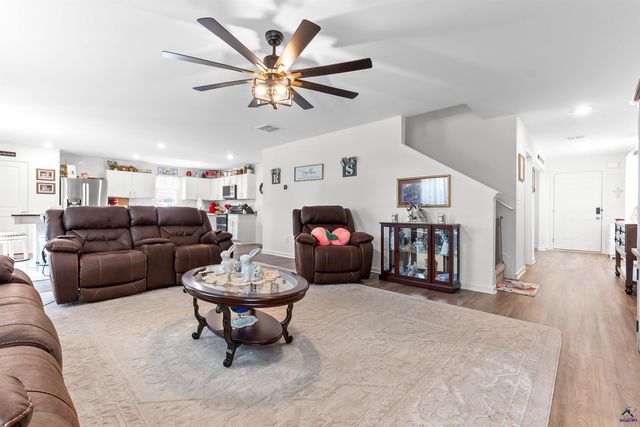 421 Resting Fawn Pl, Macon, GA 31216