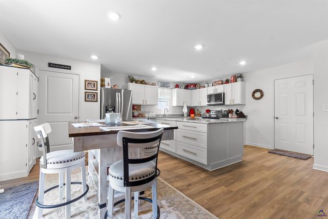 421 Resting Fawn Pl, Macon, GA 31216