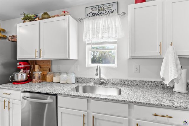 421 Resting Fawn Pl, Macon, GA 31216
