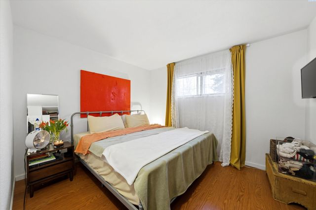 357 Cottonwood Dr, Richland, WA 99352