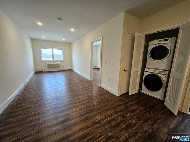 113 Union Street 301, Palisades Park, NJ 07650