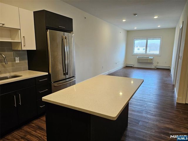 113 Union Street 301, Palisades Park, NJ 07650