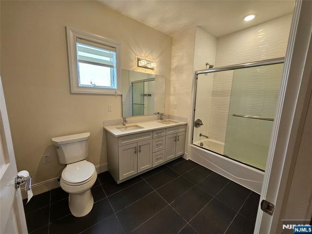 113 Union Street 301, Palisades Park, NJ 07650