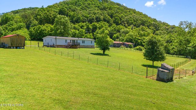 3917 Shipe Rd, Corryton, TN 37721