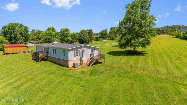 3917 Shipe Rd, Corryton, TN 37721