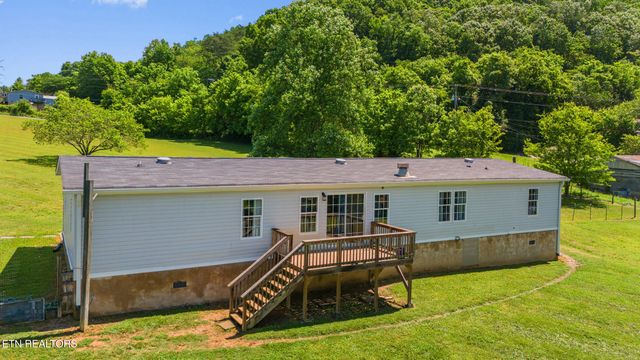 3917 Shipe Rd, Corryton, TN 37721