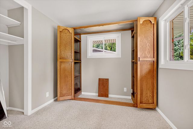 10207 Carrollton Avenue, Carmel, IN 46280