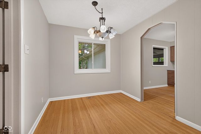 10207 Carrollton Avenue, Carmel, IN 46280