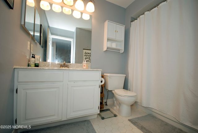 19 Haverford Court 4, Freehold, NJ 07728