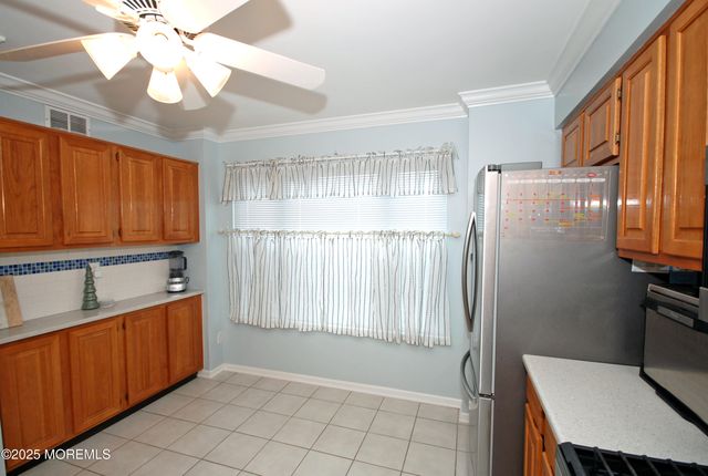 19 Haverford Court 4, Freehold, NJ 07728