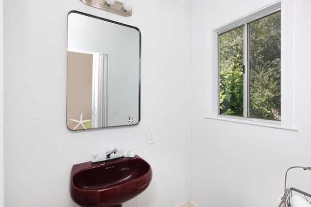 555 Vista Del Mar Drive, Aptos, CA 95003