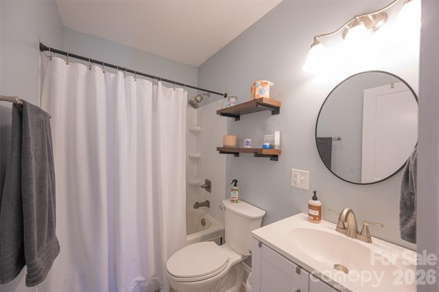 206 Bates Avenue, Cherryville, NC 28021