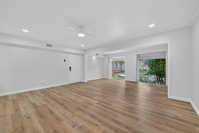 12633 Memorial Drive 216, Houston, TX 77024