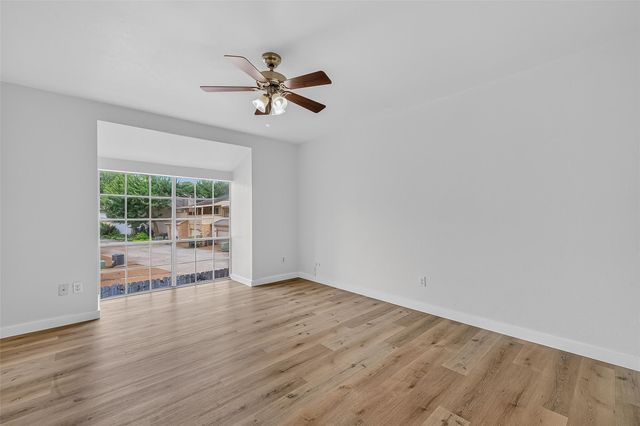 12633 Memorial Drive 216, Houston, TX 77024