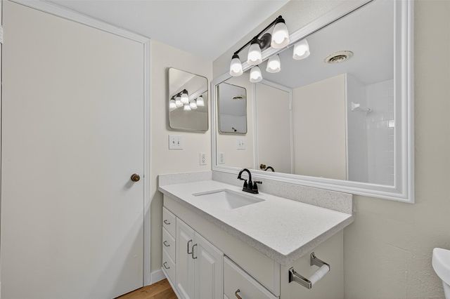 12633 Memorial Drive 216, Houston, TX 77024