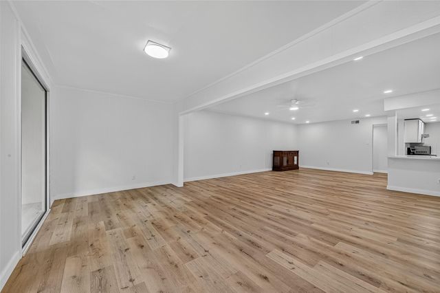 12633 Memorial Drive 216, Houston, TX 77024