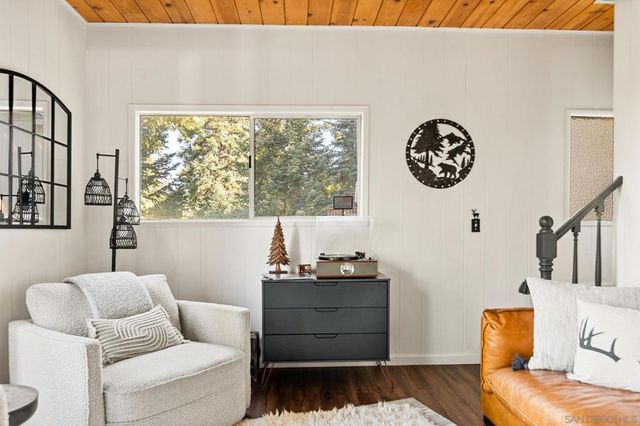 720 Buckingham Sq, Lake Arrowhead, CA 92352