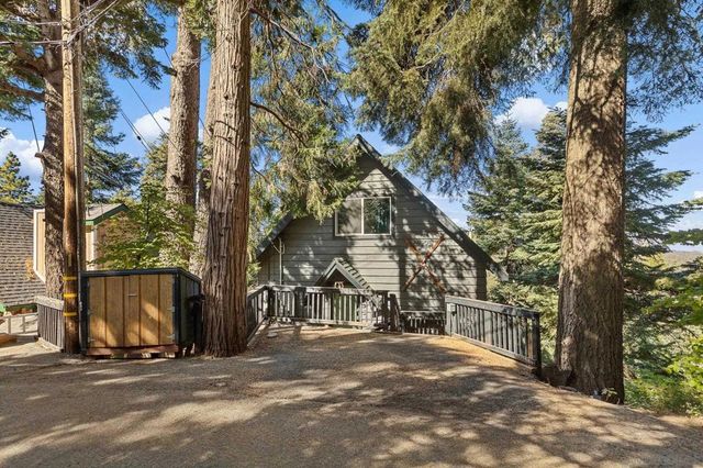 720 Buckingham Sq, Lake Arrowhead, CA 92352
