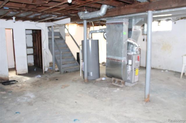 9107 Roselawn Street, Detroit, MI 48204