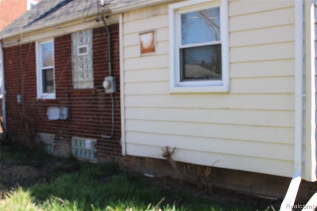 9107 Roselawn Street, Detroit, MI 48204