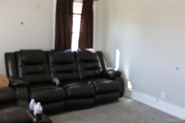 9107 Roselawn Street, Detroit, MI 48204