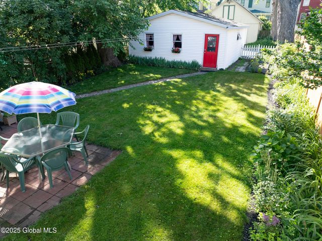 1068 Parkwood Boulevard, Schenectady, NY 12308