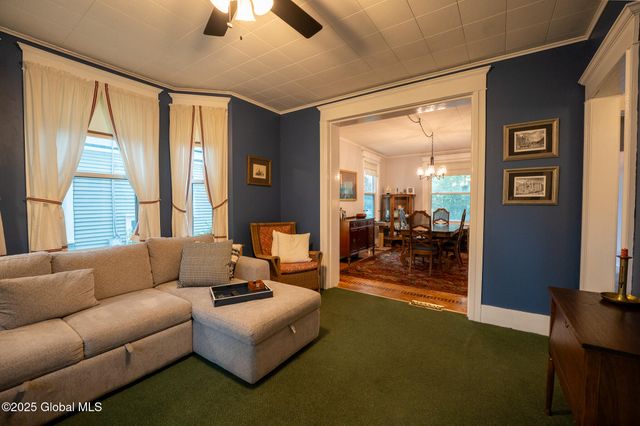 1068 Parkwood Boulevard, Schenectady, NY 12308