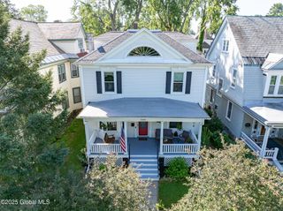 1068 Parkwood Boulevard, Schenectady, NY 12308