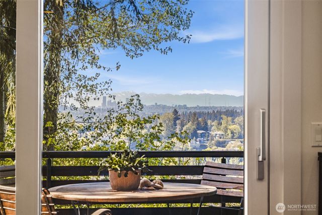 4019 131st Place SE, Bellevue, WA 98006