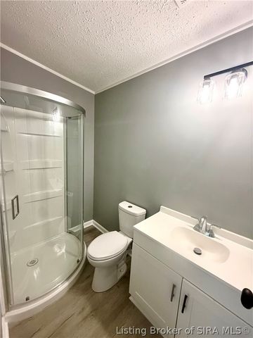 4607 Charlestown Pike, Jeffersonville, IN 47130