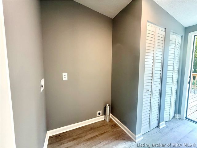 4607 Charlestown Pike, Jeffersonville, IN 47130