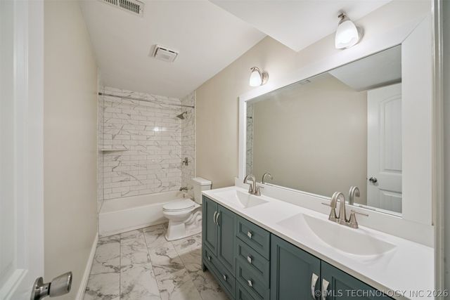 205 W Waco Street, Broken Arrow, OK 74011