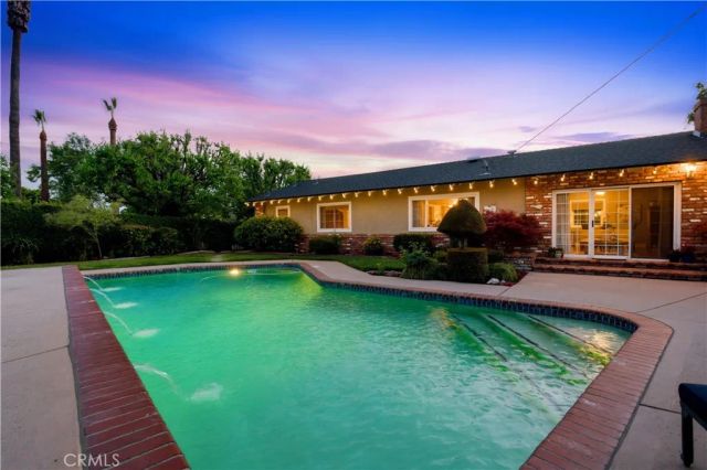 252 S Hacienda, Glendora, CA 91741