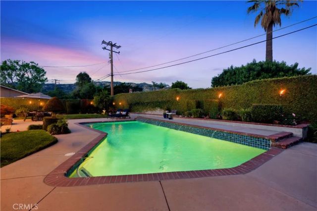 252 S Hacienda, Glendora, CA 91741