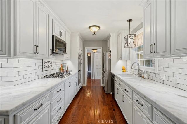 252 S Hacienda, Glendora, CA 91741