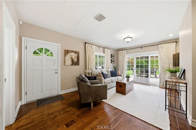 252 S Hacienda, Glendora, CA 91741