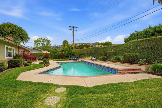 252 S Hacienda, Glendora, CA 91741
