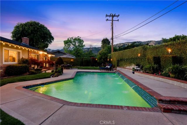 252 S Hacienda, Glendora, CA 91741