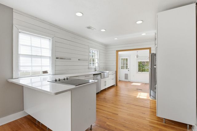 1910 N Hughes Street, Little Rock, AR 72207