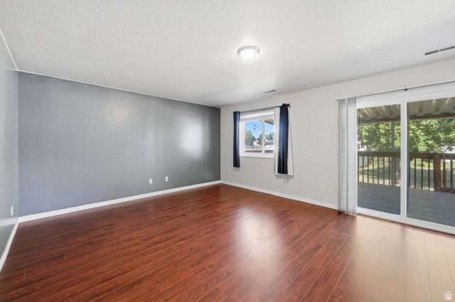 4873 S 4150 W, Roy, UT 84067
