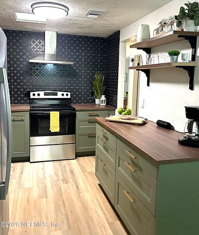 3130 MELL Court, Jacksonville, FL 32254