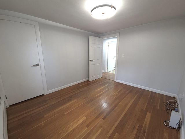 90 Pleasant St, Bellingham, MA 02019